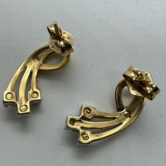 14K Yellow Gold Diamond Earrings 3 Stones‎ Vintage Swirl Design - Picture 7 of 8
